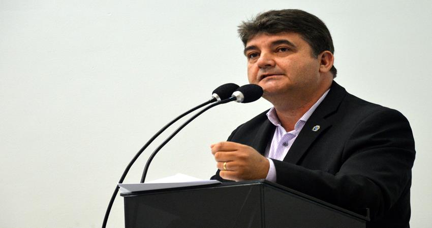 Carmoni luta por mais vagas para curso de veterinária e por rede Hebe Camargo em Botucatu