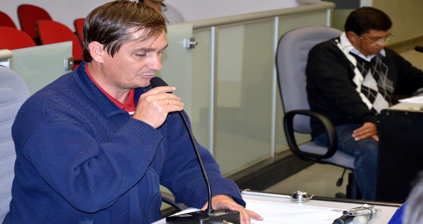 Trigo quer parceria entre NAPE e Biblioteca da FCA para acesso ao acervo destinado a deficientes